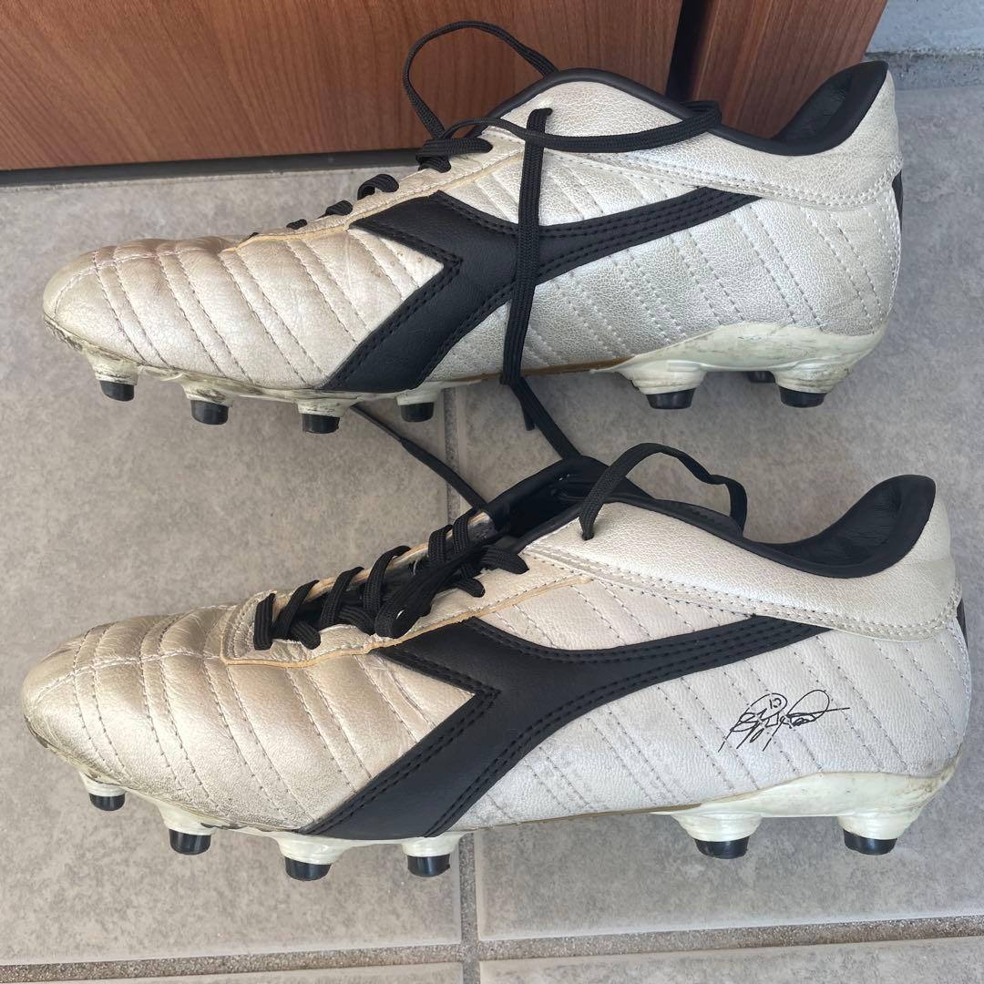 ディアドラ サッカースパイク ロベルトバッジョ モデル 25.0cm - メルカリ