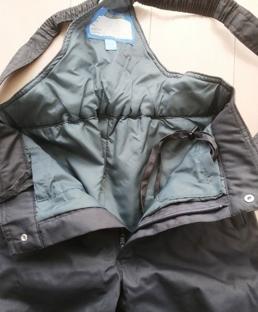 DESCENTE　デサント　キッズ　スキーウェア　140cm　スキー 　スノボ