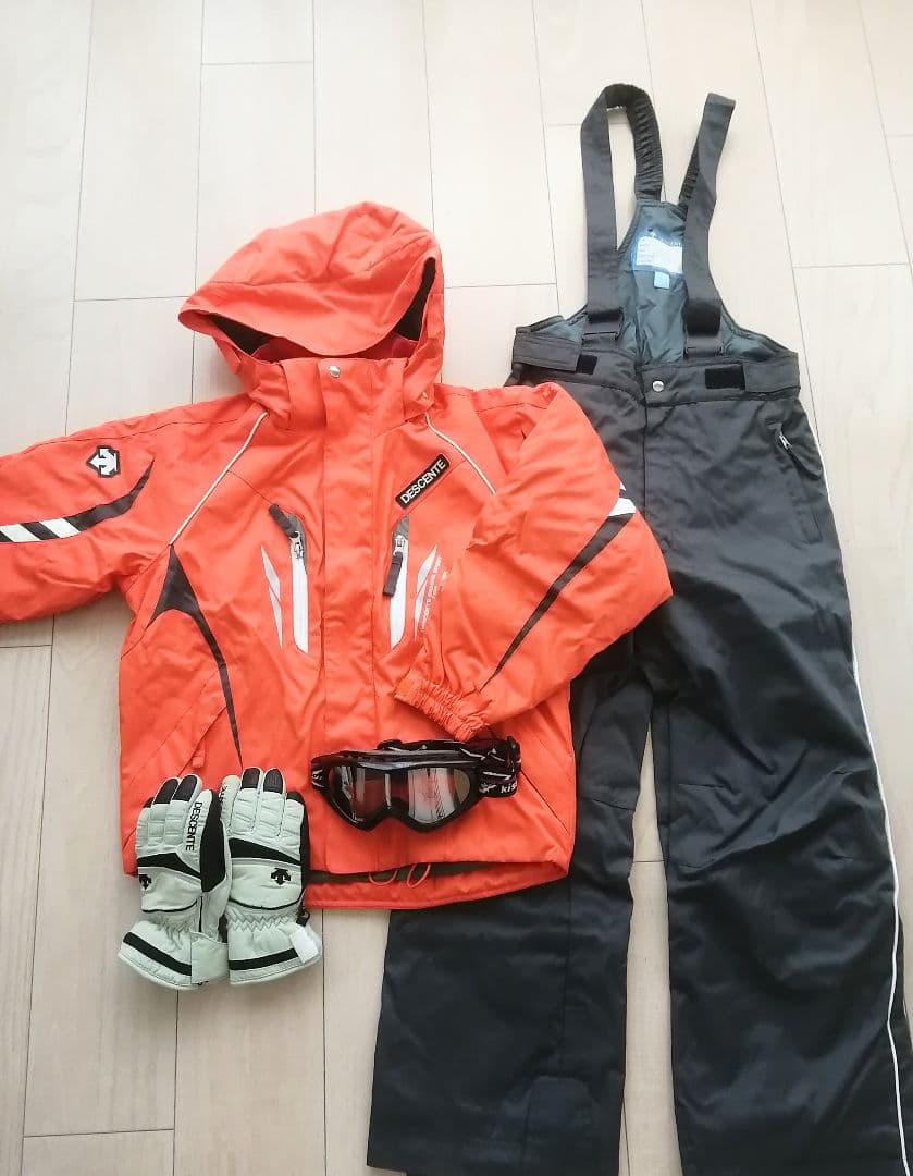 DESCENTE　デサント　キッズ　スキーウェア　140cm　スキー 　スノボ