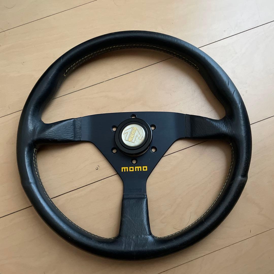 momo ステアリングホイール 3本スポーク 黒 - メルカリ