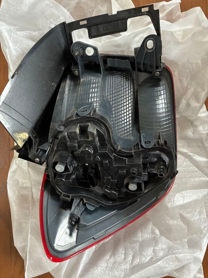 bmwF20 m135i 2013年式純正テールライト 赤 左右2個セット