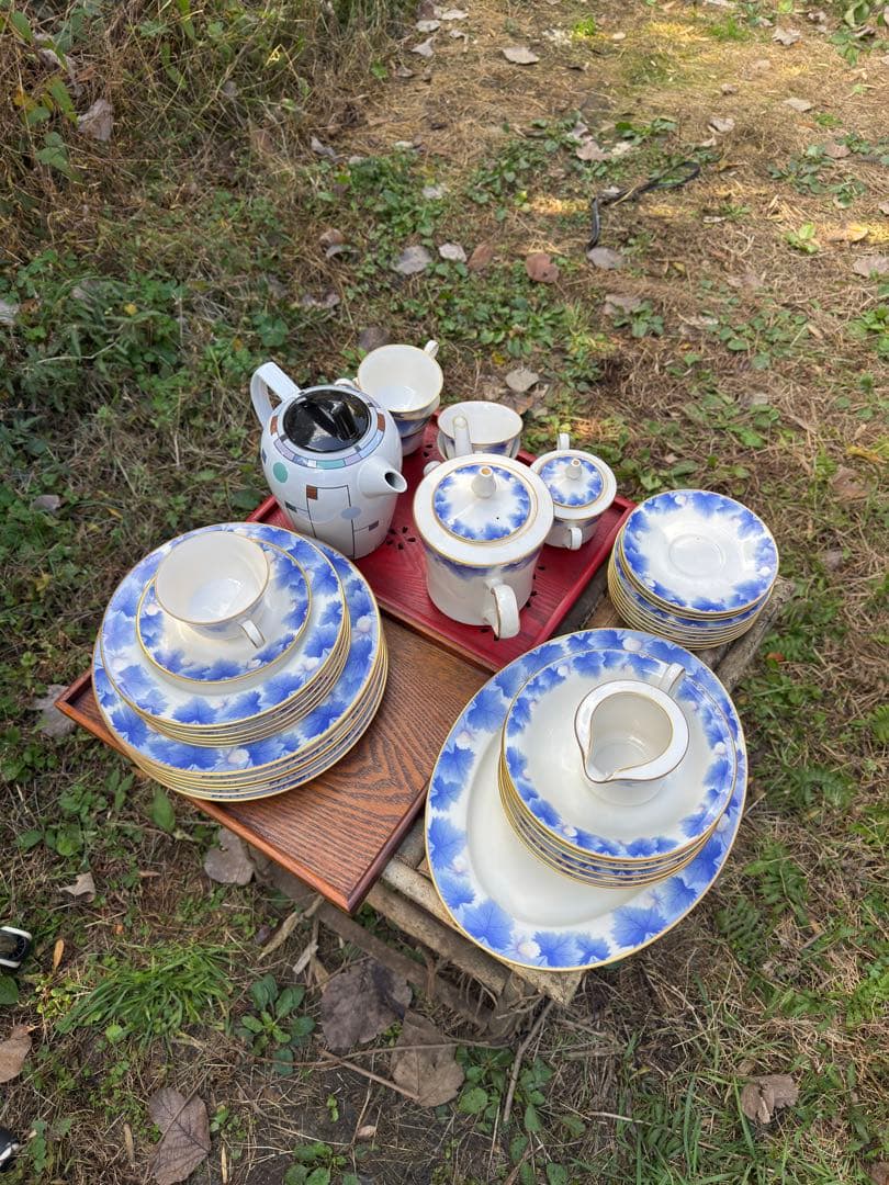 青と白の花柄 食器セット 　ノリタケ　noritake