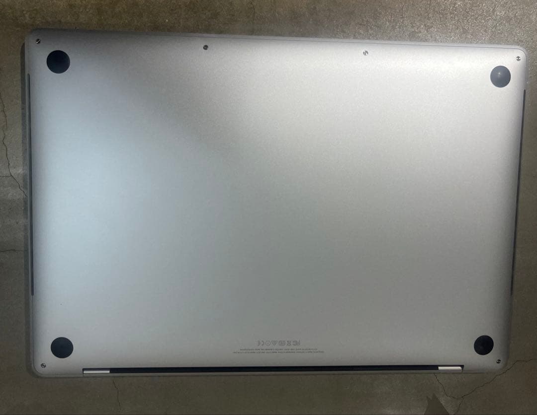 72　　MacBook Pro15インチ i7/16GB