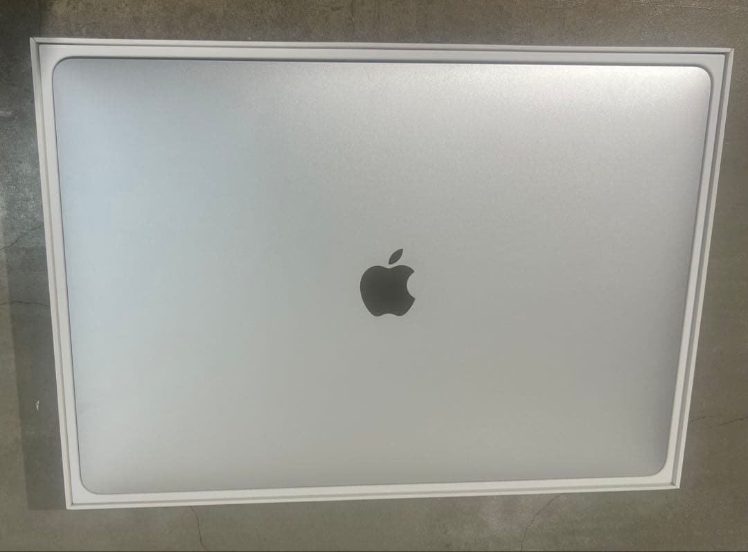 72　　MacBook Pro15インチ i7/16GB