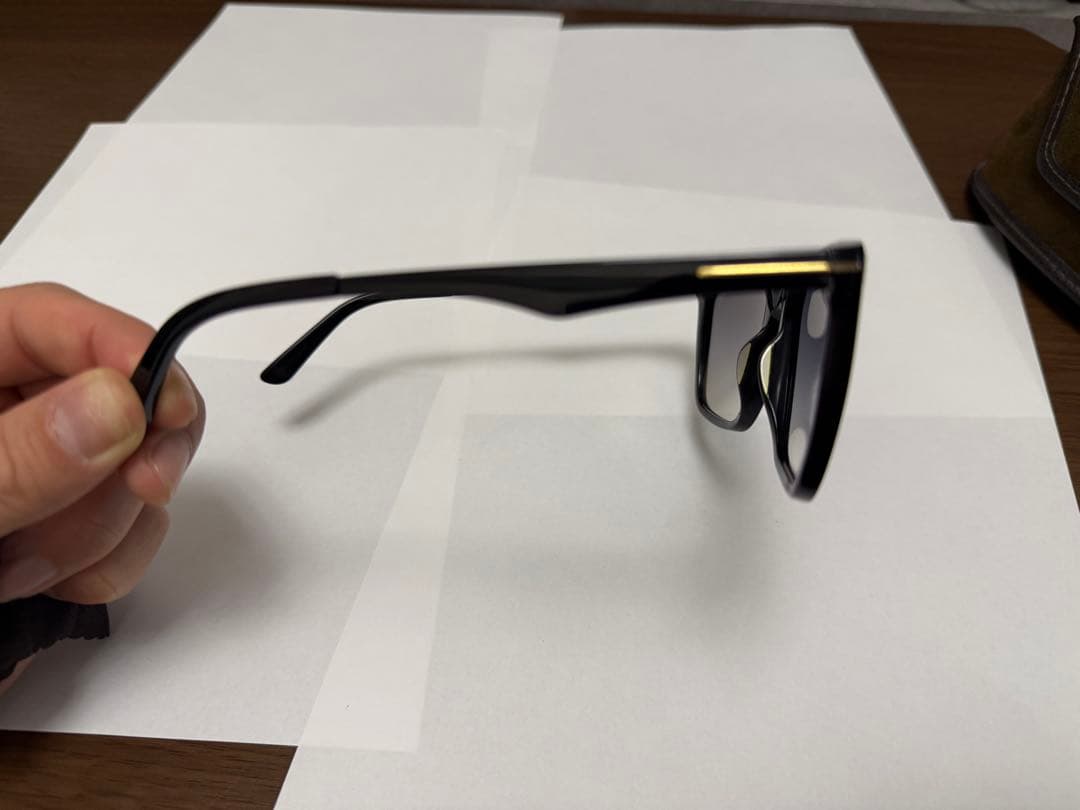 トムフォード　TOM FORD サングラス スクエア型 グラデーションレンズ