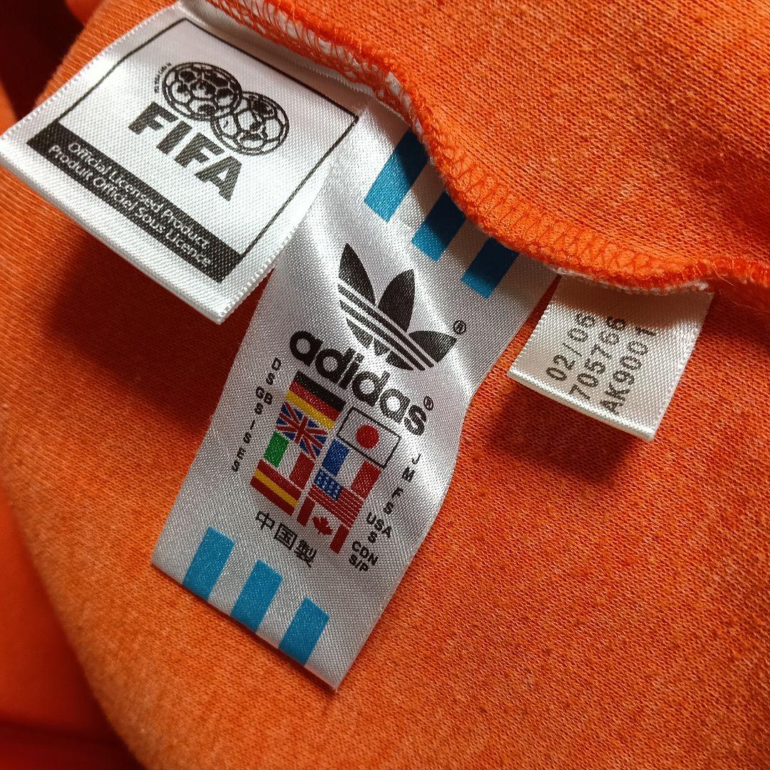 大人気！】アディダスオリジナルス 2006オランダ代表 トラックトップM
