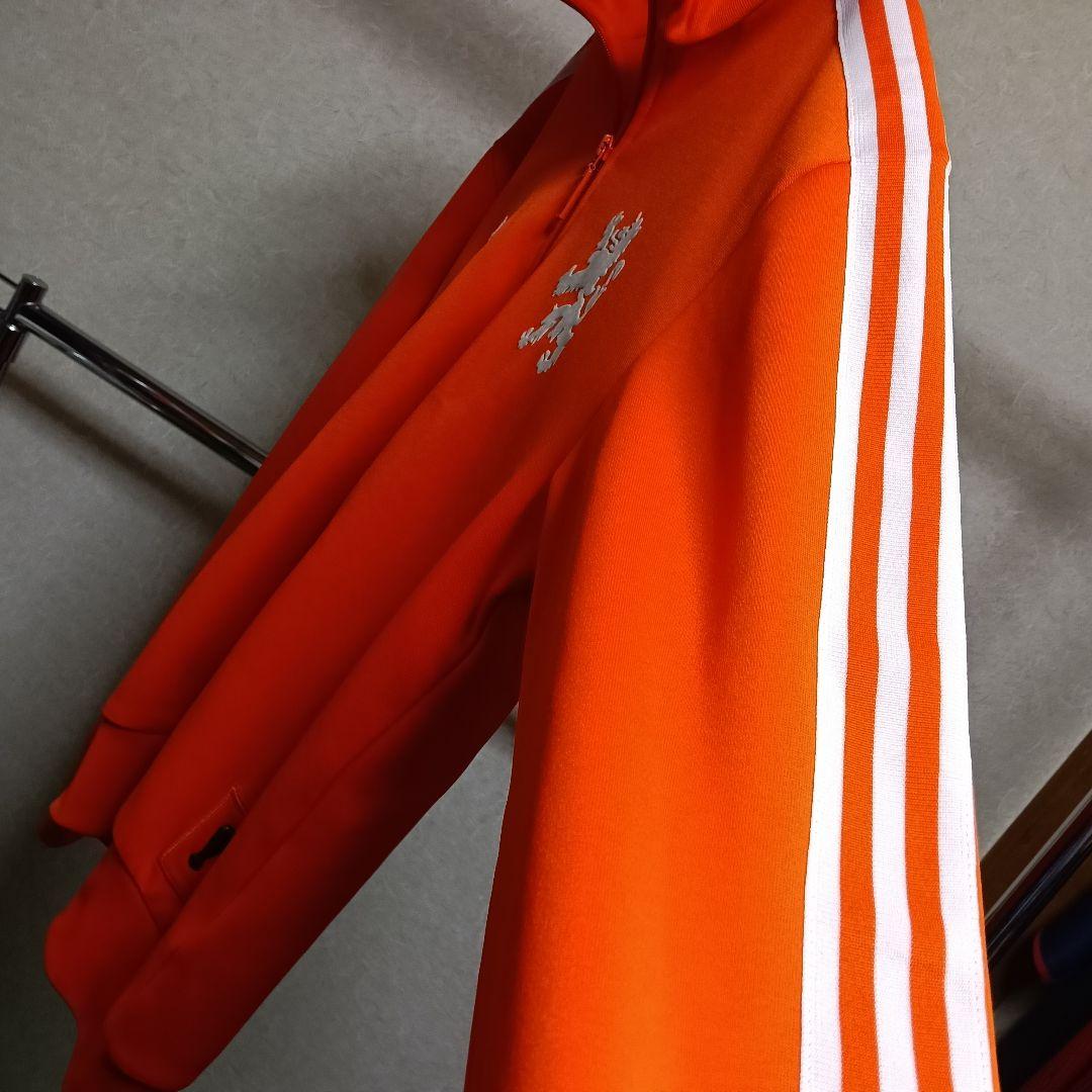 大人気！】アディダスオリジナルス 2006オランダ代表 トラックトップM