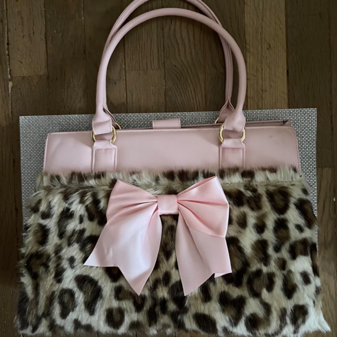 コケティッシュティアラ Coquettish Tiara トートピンク ファー - メルカリ