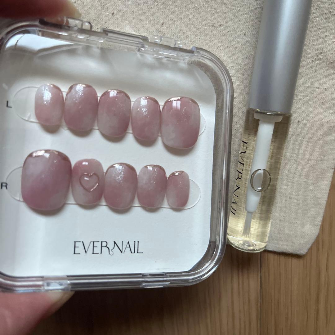 ever nail バレンタイン限定　ショートラウンド　新品　エバーネイル