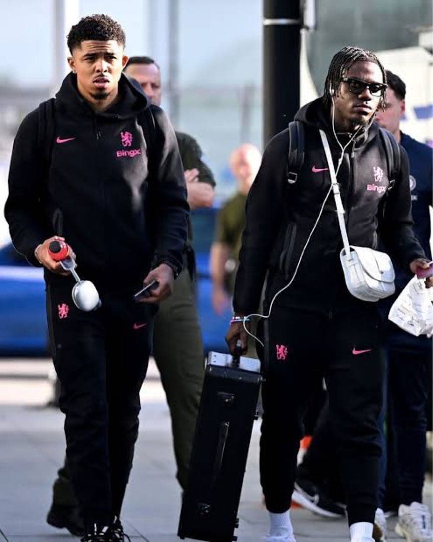 NIKE チェルシー　テックフリース パーカー