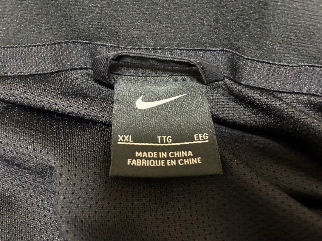 サンフレッチェ広島NIKE ウインドブレーカー美品　XL2 週末特価20%オフ