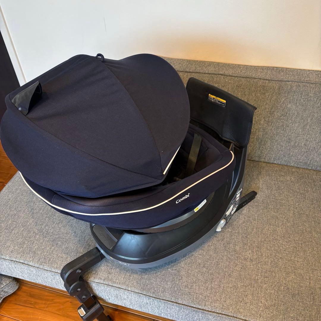 コンビ クルムーヴ スマート ISOFIX 360° 回転式 チャイルドシート