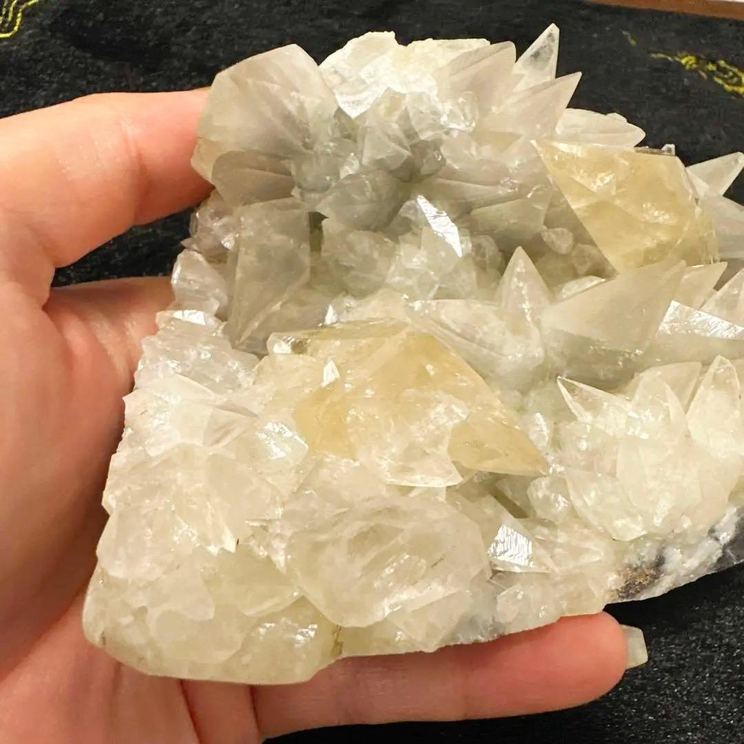 希少 高品質 黄色 ダイヤモンドカット カルサイト 原石