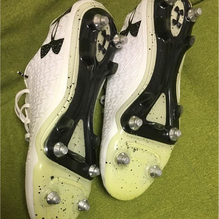 アンダーアーマー スパイク取り替え(ハイブリット)