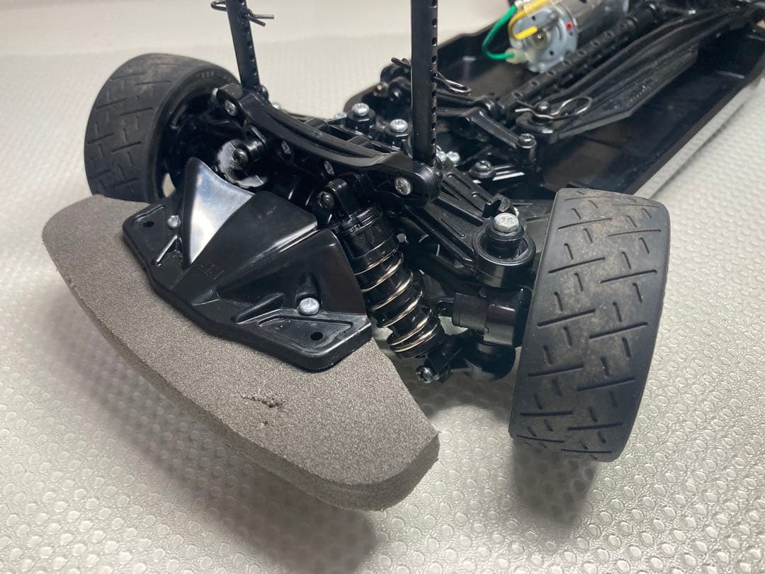 タミヤ　TT-02シャーシ　セリカ　GT-FOUR ST205 ボディ付き