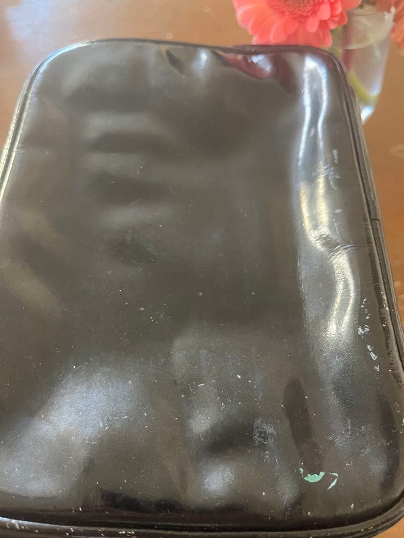 え*な様 CHANEL ブラック パテントレザー バニティ　ポーチ