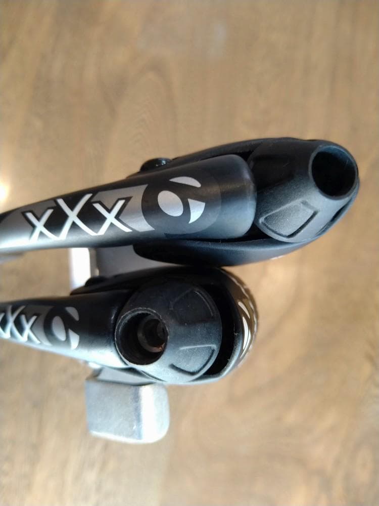 ボントレガー XXX カーボンエアロ ブレーキレバー