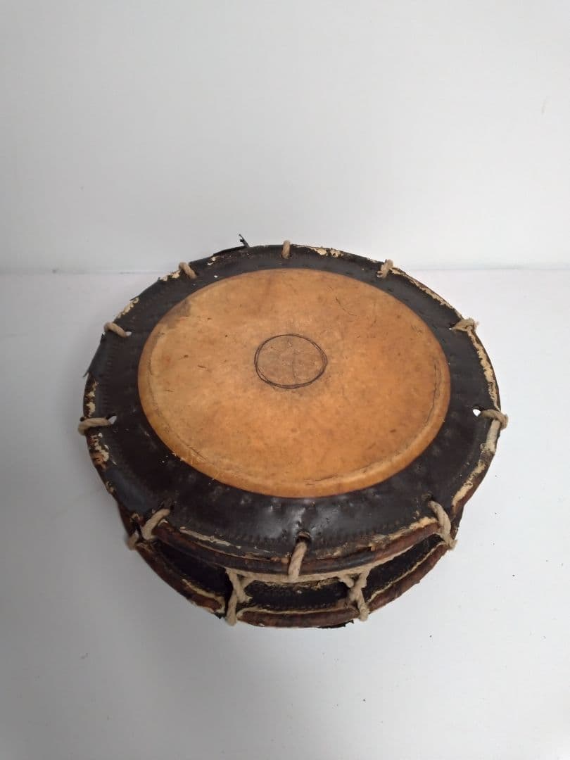 【注意！黒塗り部分傷、剥がれあり】締め太鼓