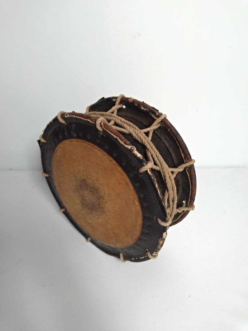 【注意！黒塗り部分傷、剥がれあり】締め太鼓