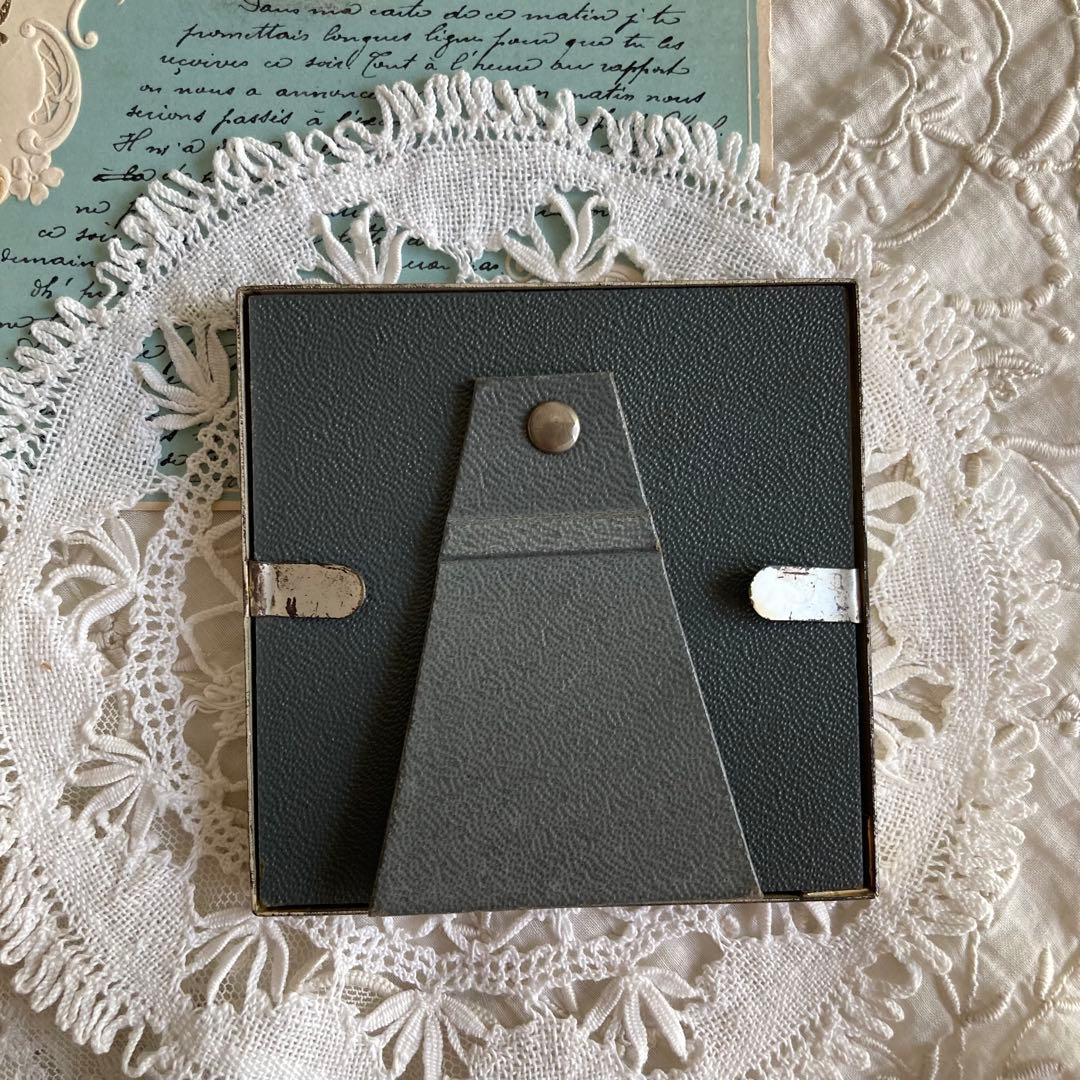 北欧アンティーク 繊細な装飾が美しい小さな小さなアンティークフレーム