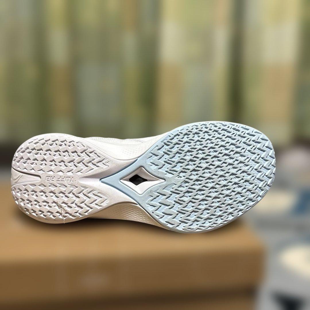 バスケットボールシューズ ホワイト/ライトブルー/ピンク