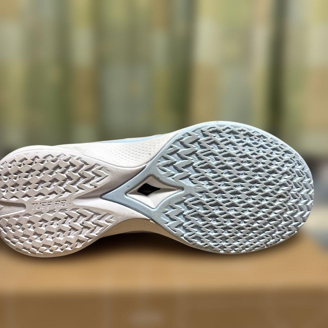 バスケットボールシューズ ホワイト/ライトブルー/ピンク