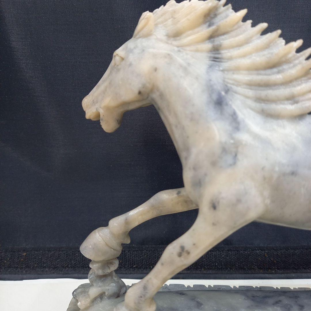 馬置物　天然石　石彫刻　手掘り　2.2kg