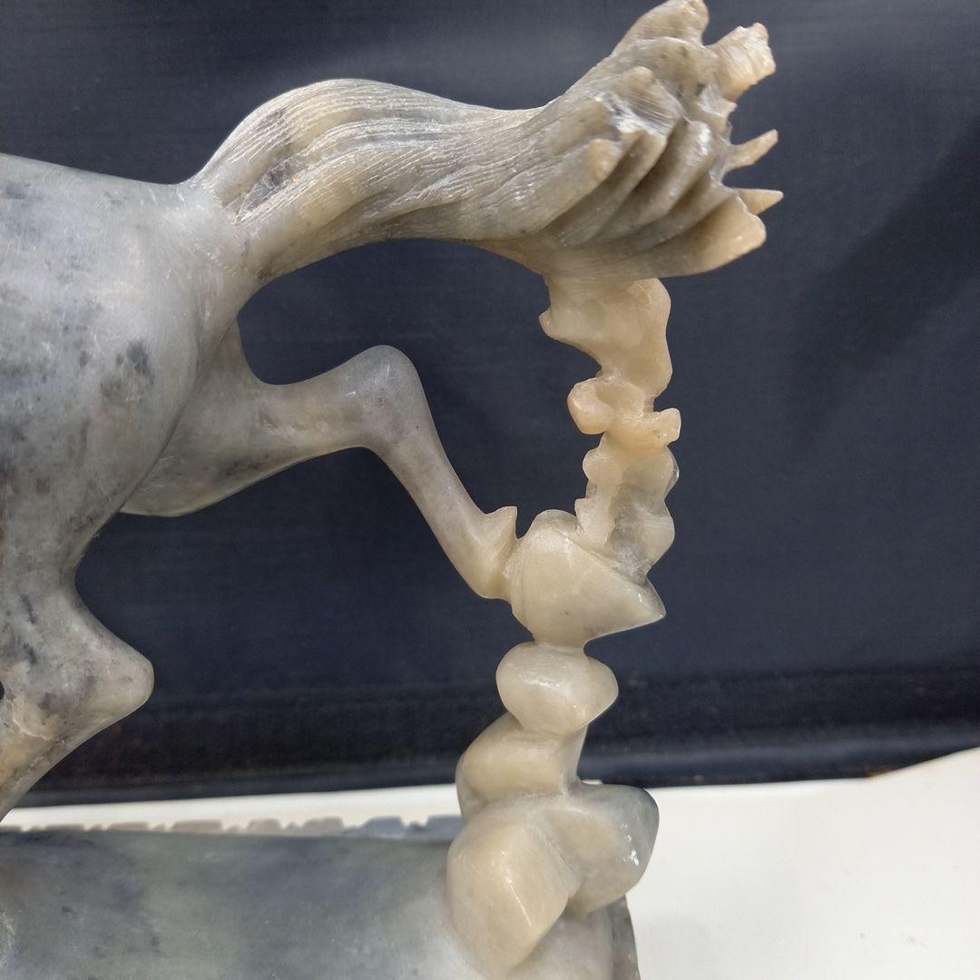 馬置物　天然石　石彫刻　手掘り　2.2kg