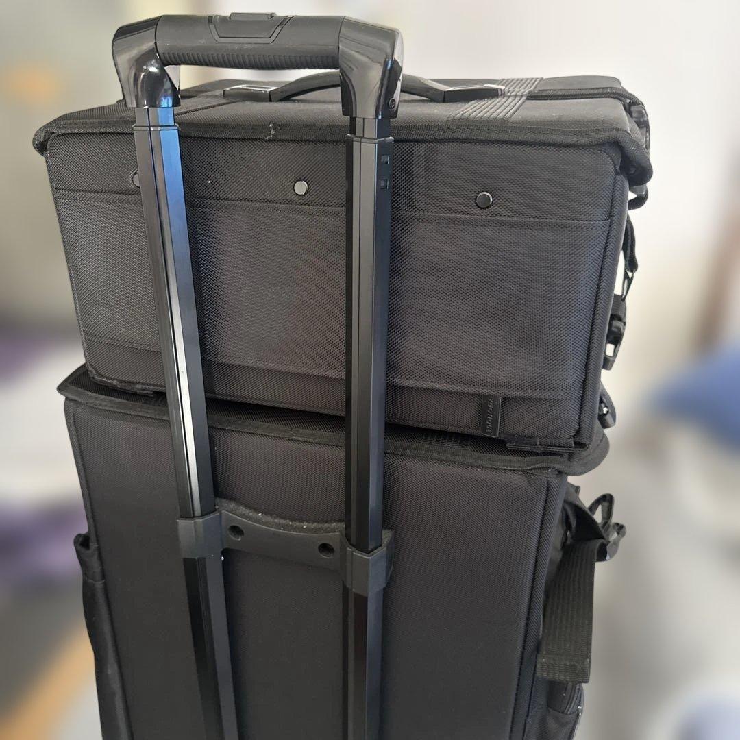 浜*ロ様 BYOOTIQUE プロ仕様 メイクボックス キャスター付き