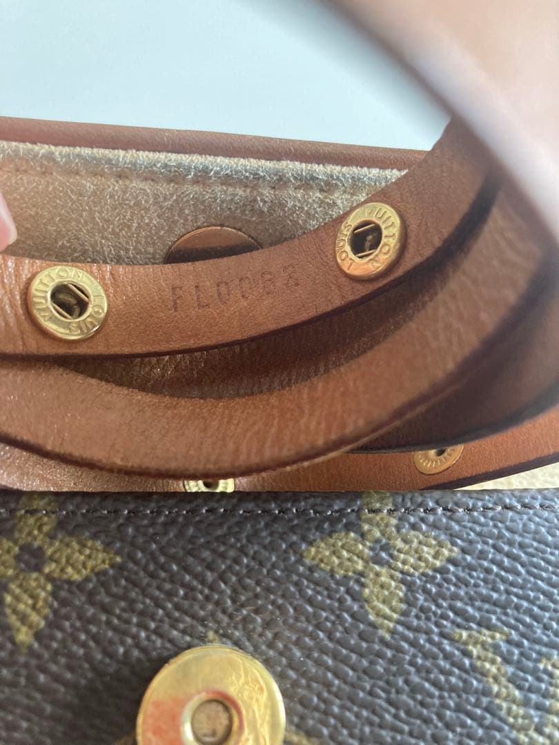 LOUIS VUITTON ルイヴィトン ウエストポーチ