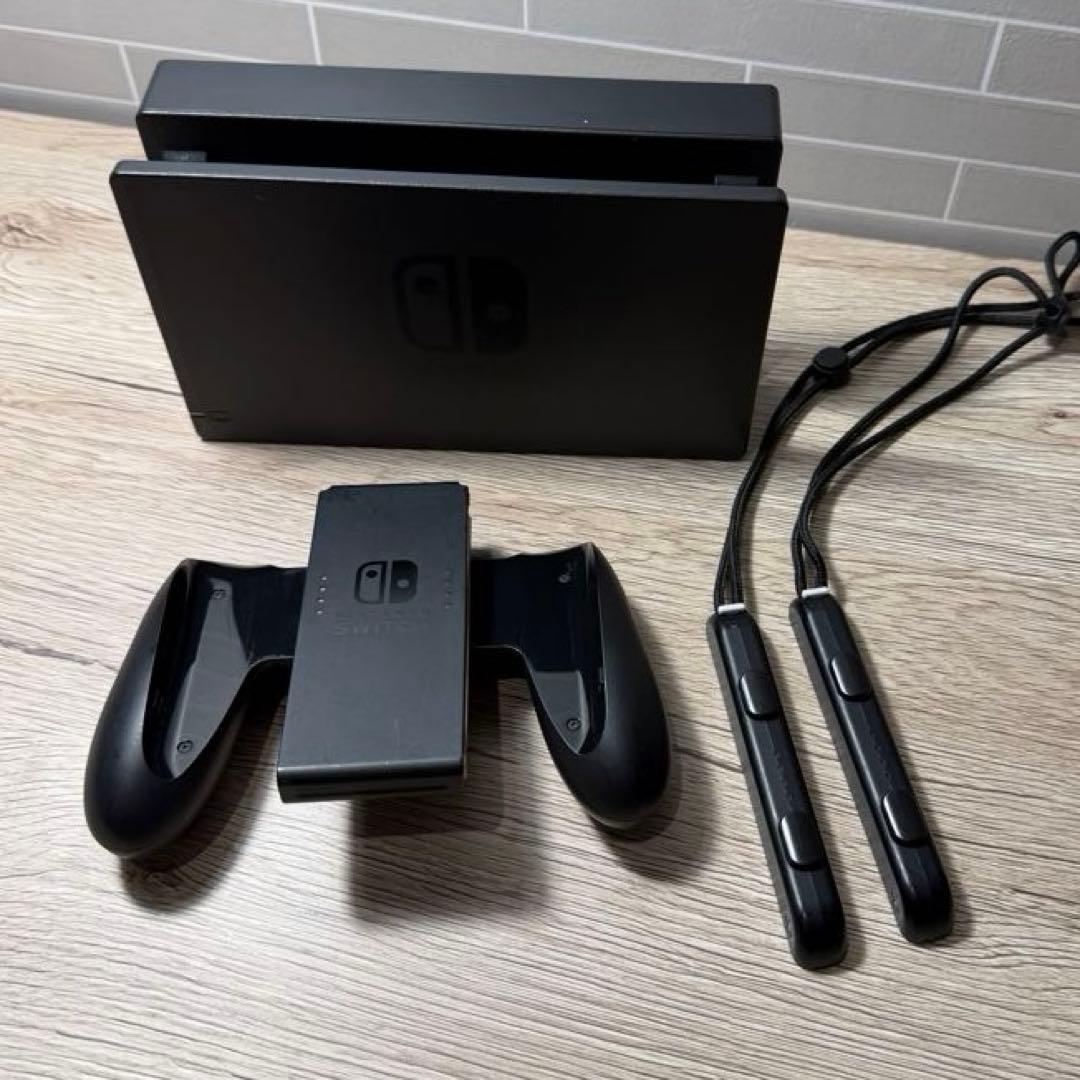 【超美品】任天堂Switch 本体 おまけ色々付き