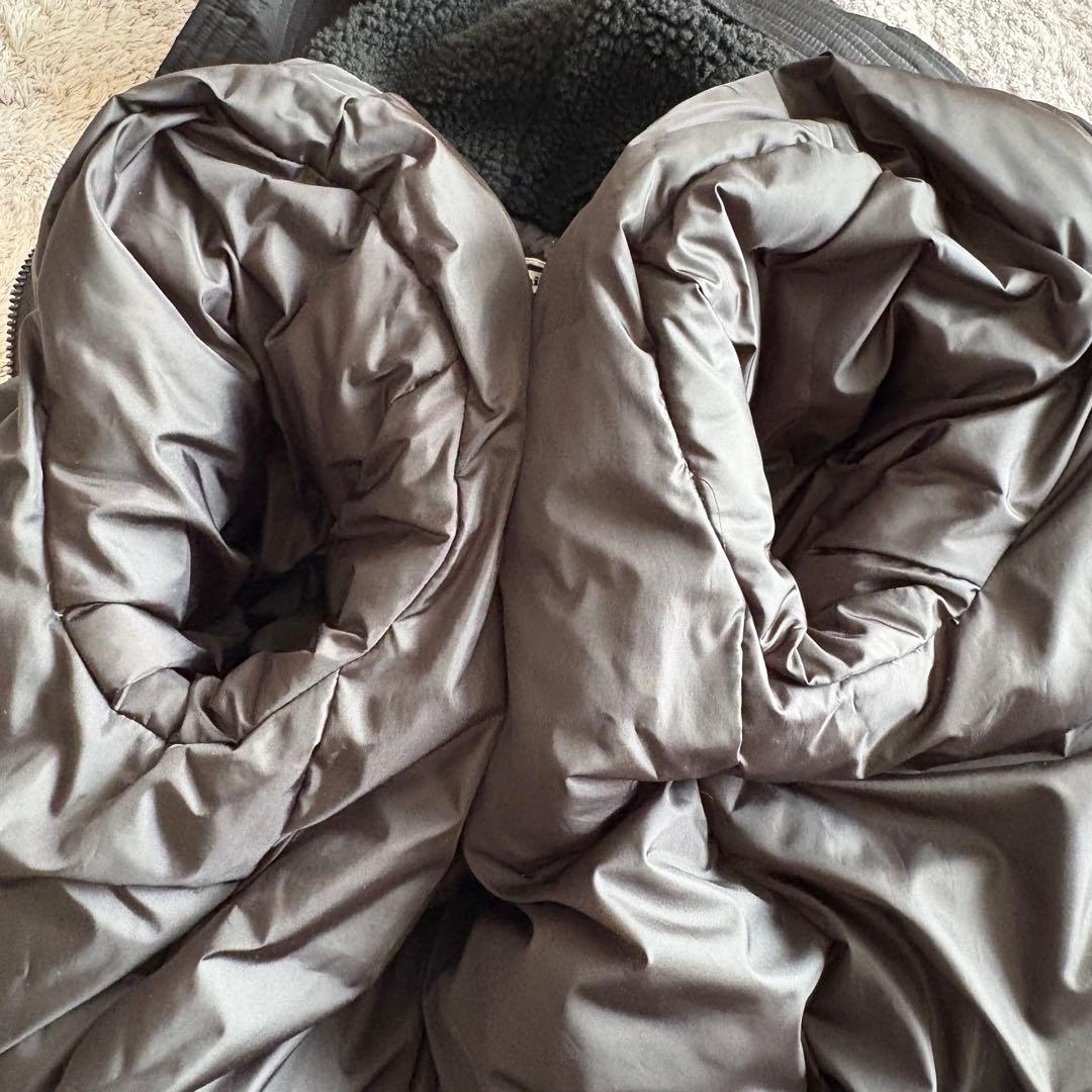 専用メンズ Onitsuka Tiger ブラックダウンジャケット ユニセックス