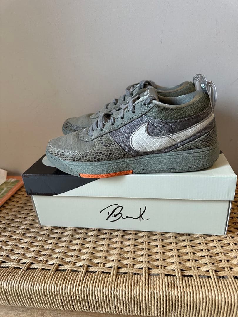 シューズ(男性用) Nike BOOK1 HIKE