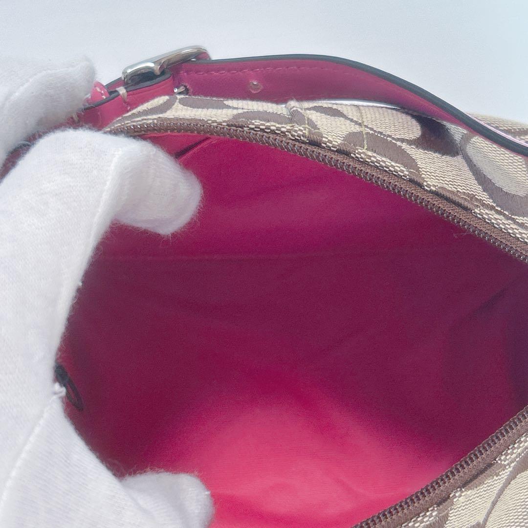 未使用に近い✨COACH コーチ アクセサリーポーチ シグネチャー ピンク
