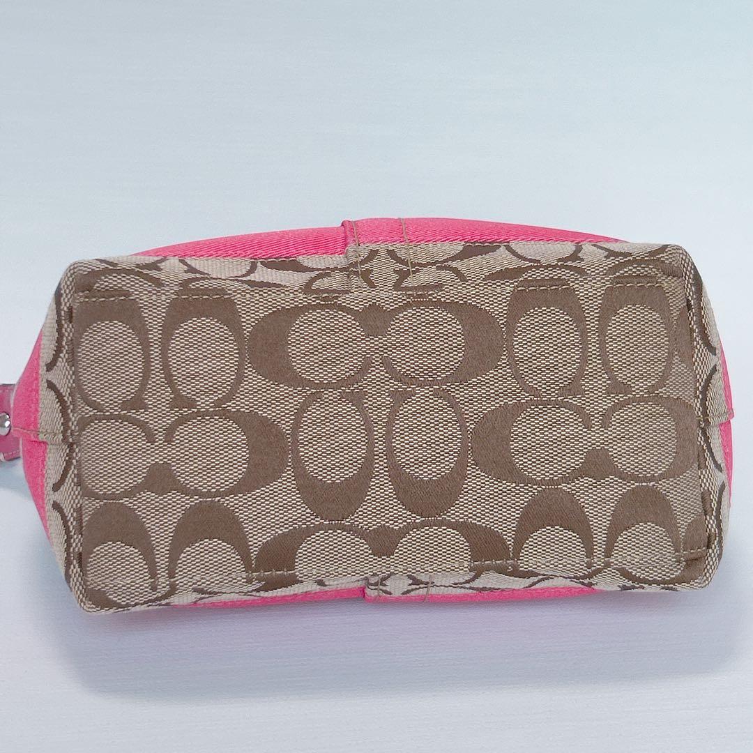 未使用に近い✨COACH コーチ アクセサリーポーチ シグネチャー ピンク