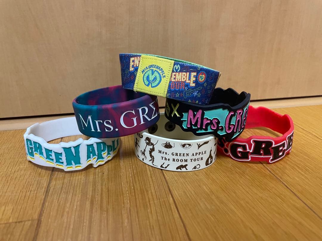 Mrs.Green Apple ラバーバンド - メルカリ