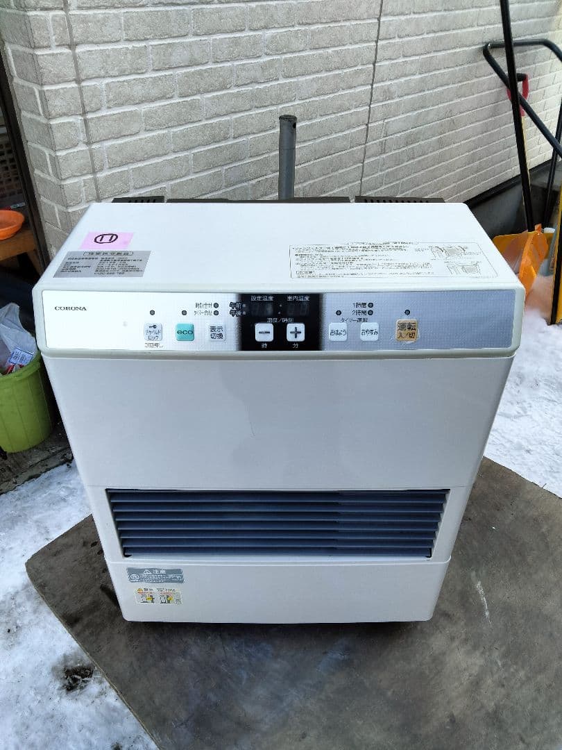 札幌発コロナFF温風石油ストーブ！品番「FF‐4213GS」2014年式中古品⑪