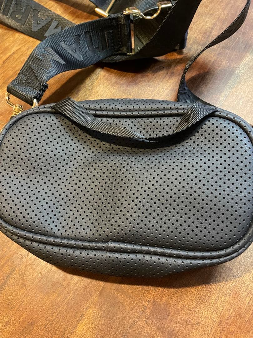 muta marine パンチングレザーボディバッグ美品