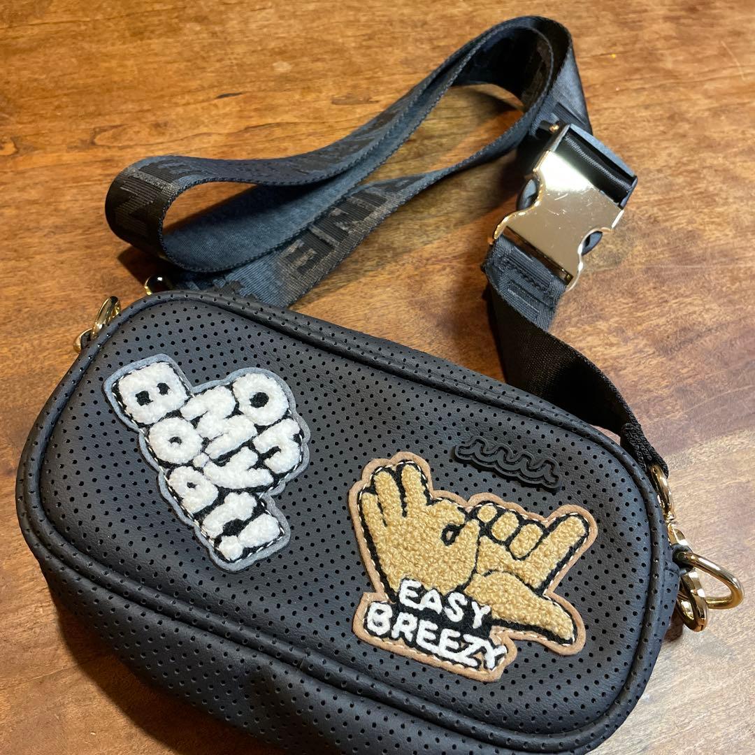 muta marine パンチングレザーボディバッグ美品