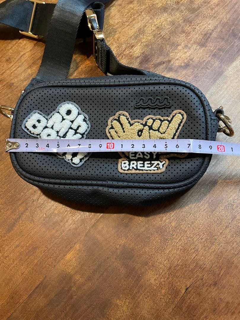 muta marine パンチングレザーボディバッグ美品