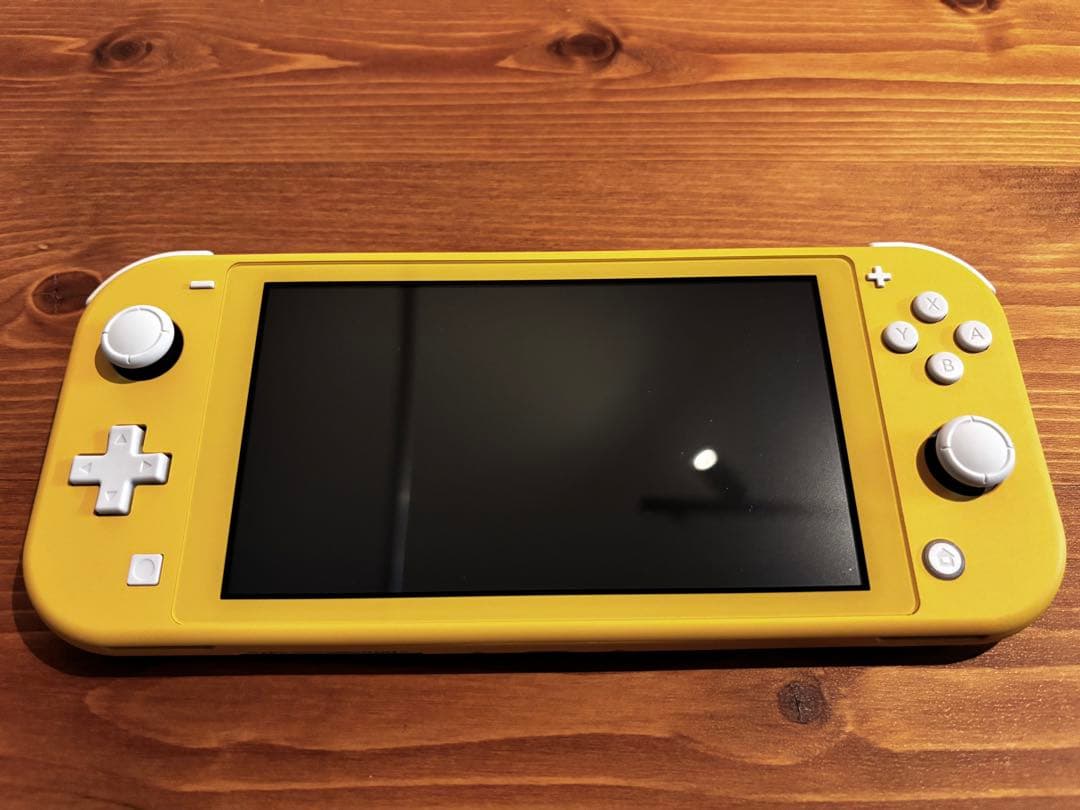 美品 Nintendo Switch Lite イエロー ケース付