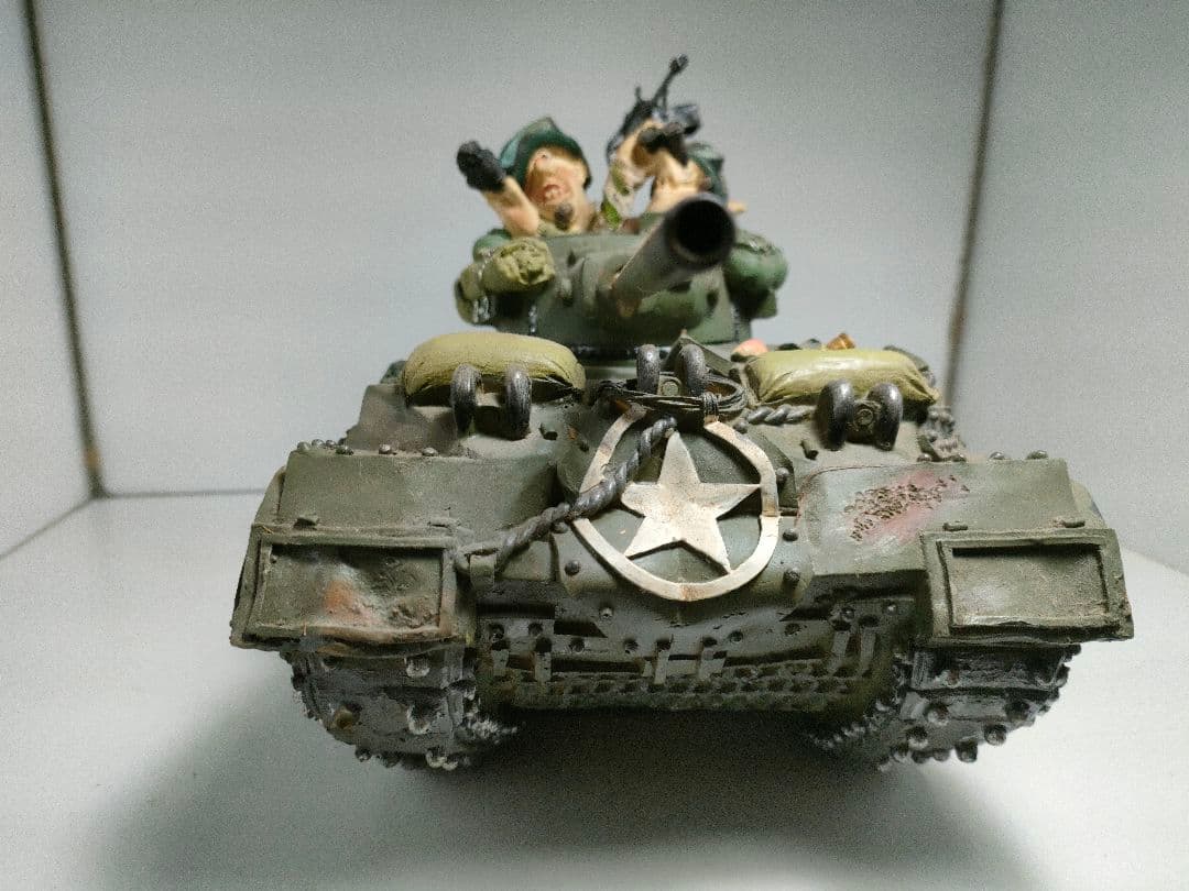 戦車　陶器　デフォルメ