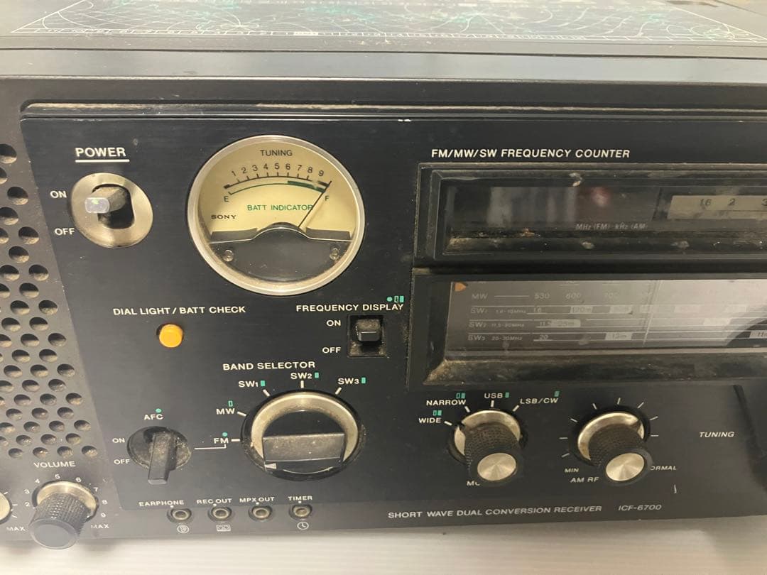ジャンク品　SONY ICF-6700 ５バンドマルチバンドレシーバー　ラジオ