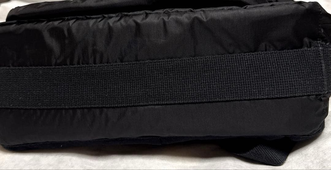 【美品】レスポートサック　ESSENTIAL CARRYALL BPブラック