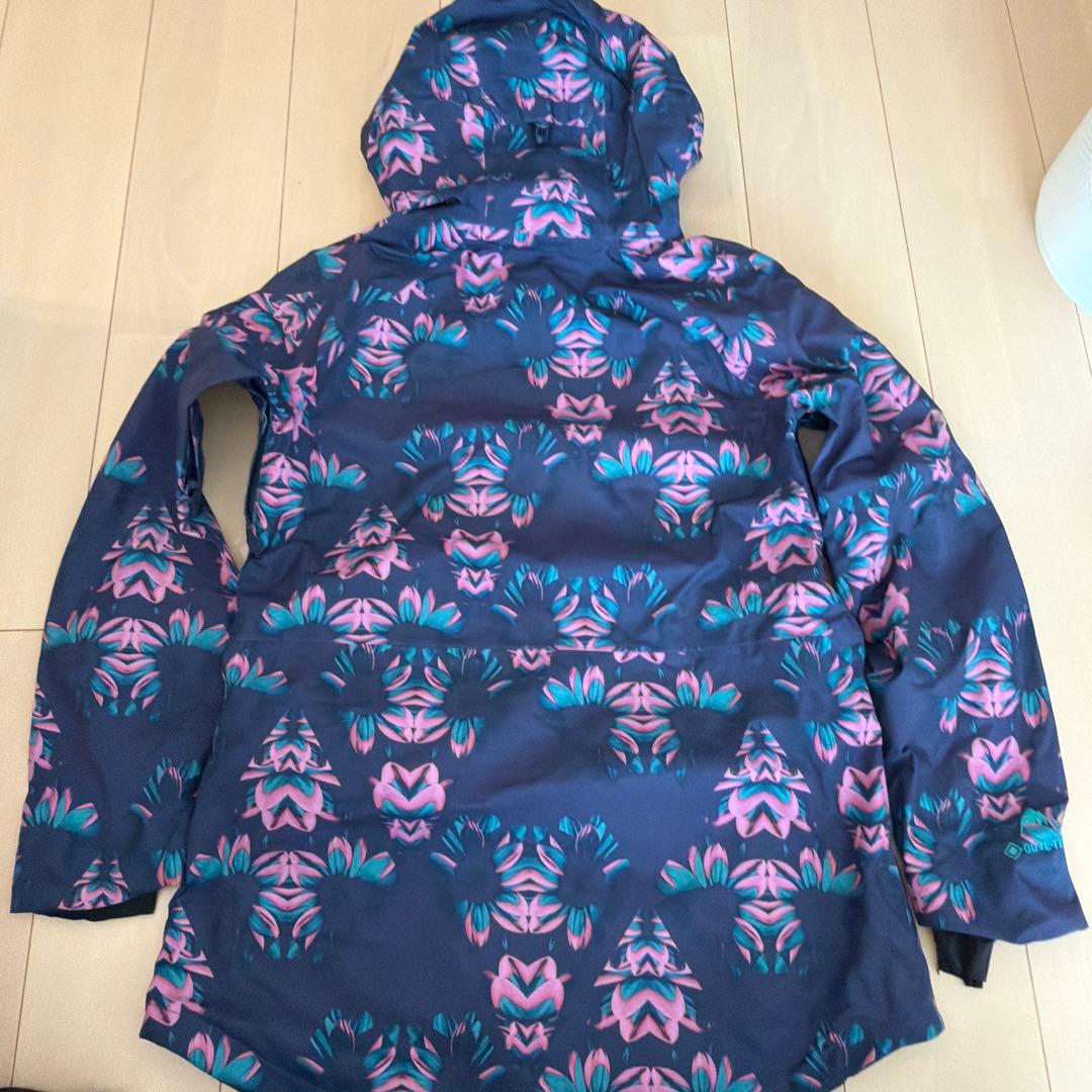 Burton スキー スノーボードウエア 上下セット ＭとＬ