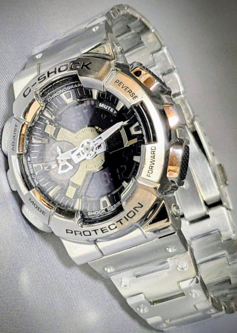 G-SHOCK GM-110 フルメタルカスタムシルバー/ブラック クロノグラフ G-SHOCK Metal Covered シルバー GM-110-1AJF メンズ 腕時計 アナデジ