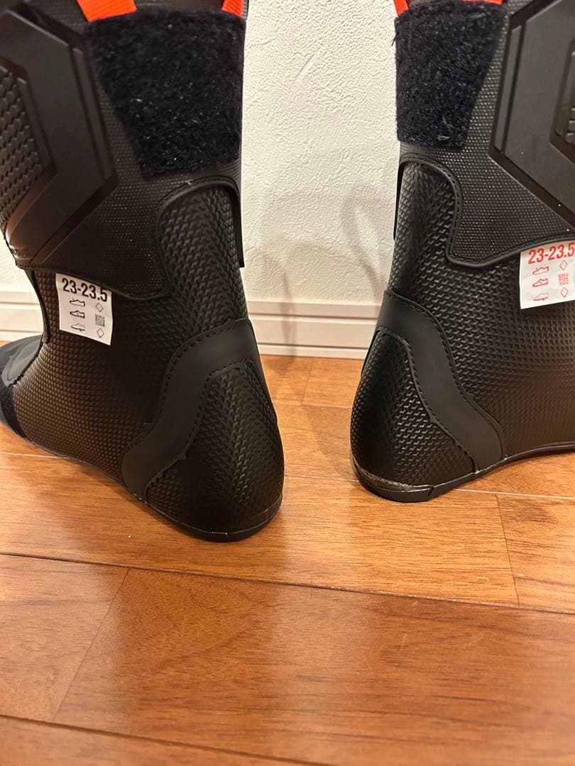 2024-2025LANGE スキーブーツ　インナーブーツ 23.5 120