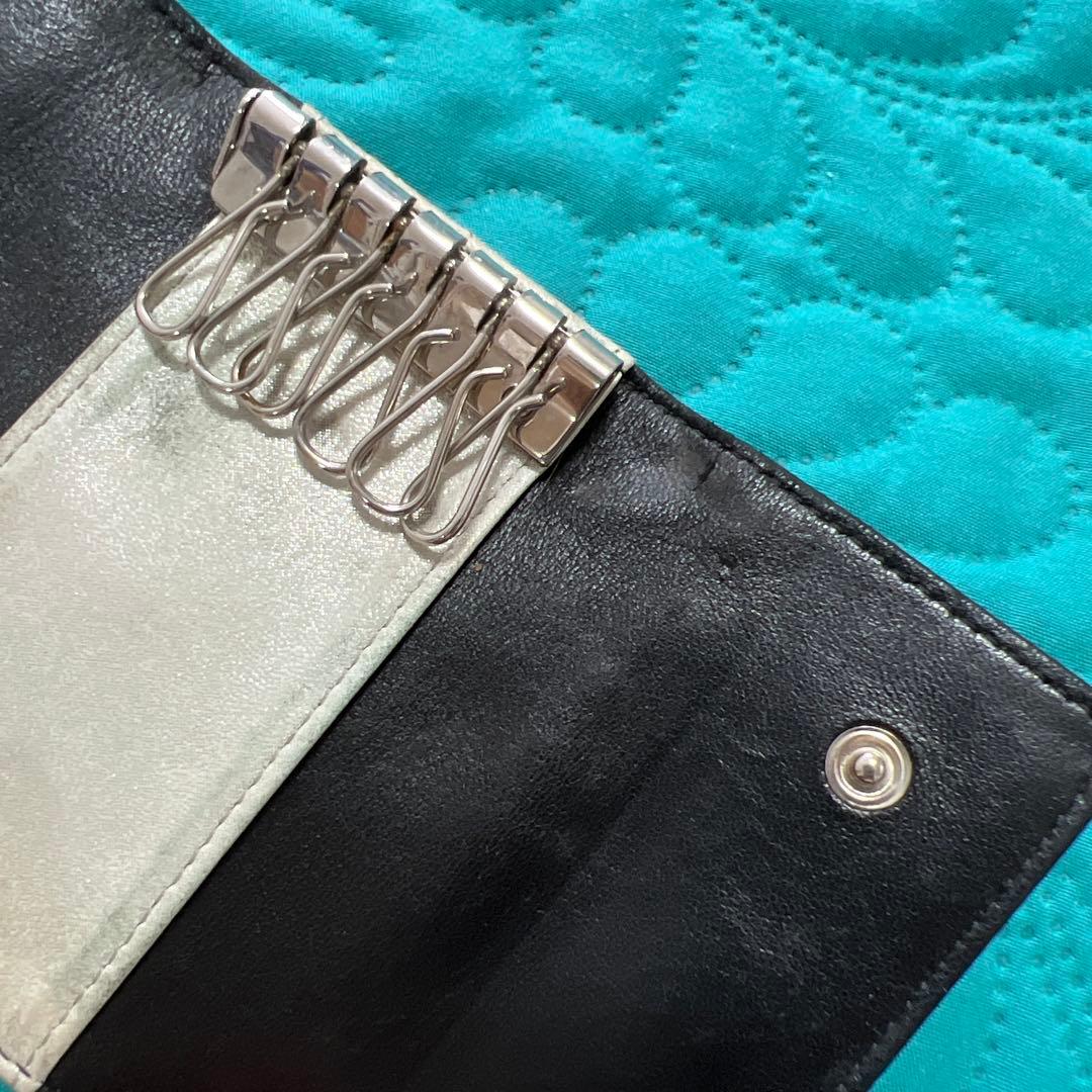 CHANEL ブラック レザー 6連キーケース　カメリア　良品　シリアルシール有