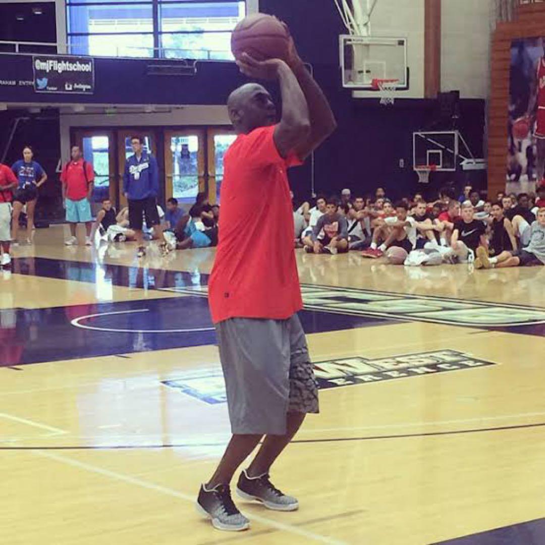 エアジョーダン 29 ロー　インフラレッド