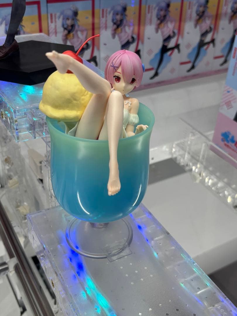 ラウンドワン限定 リゼロ レム ラム クリームソーダ フィギュア - メルカリ